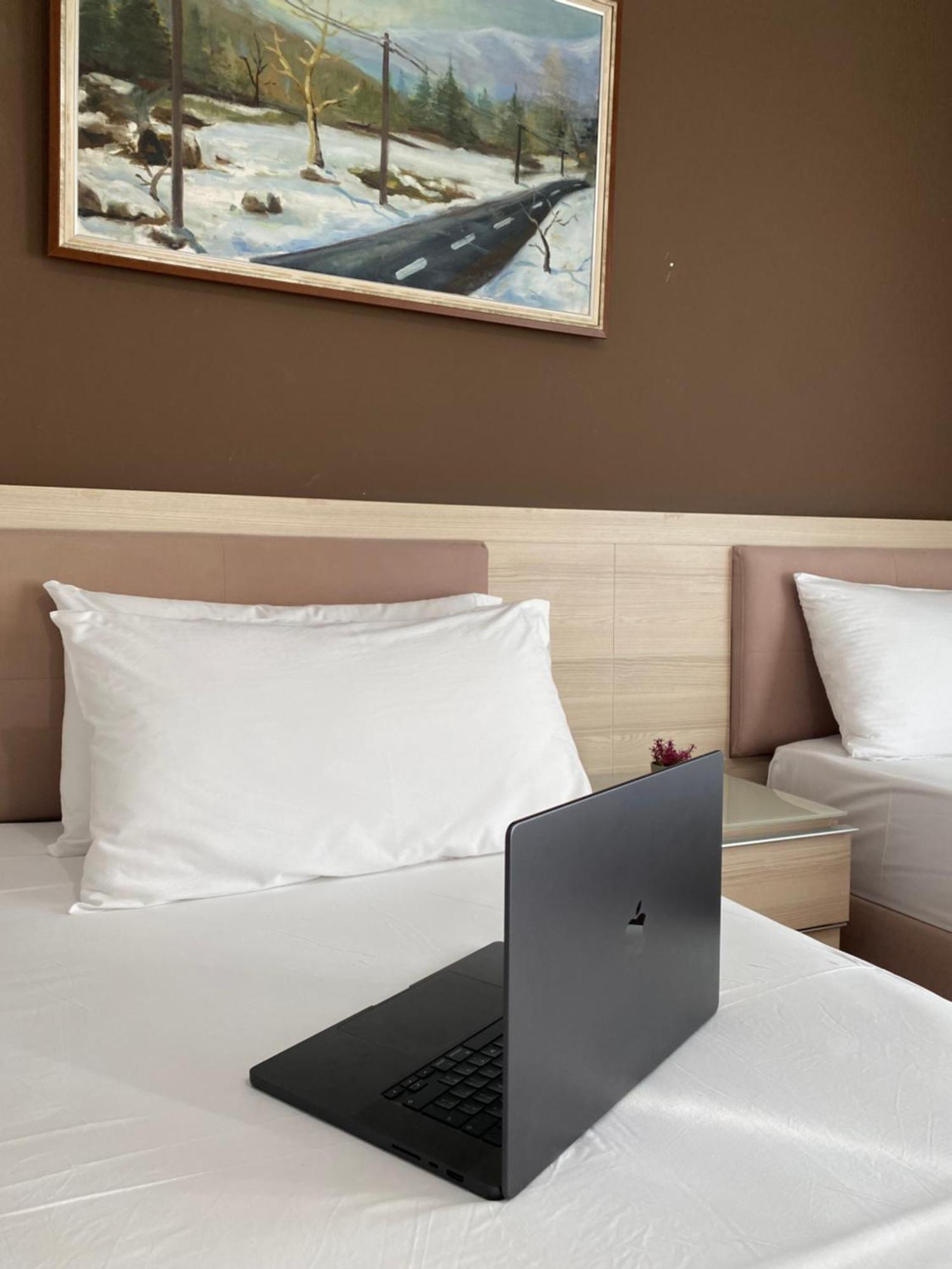 Hotel Bojko Вльора Екстер'єр фото