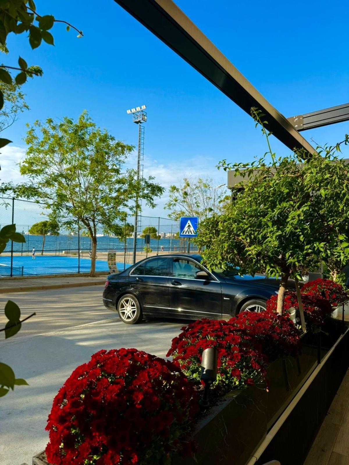 Hotel Bojko Вльора Екстер'єр фото