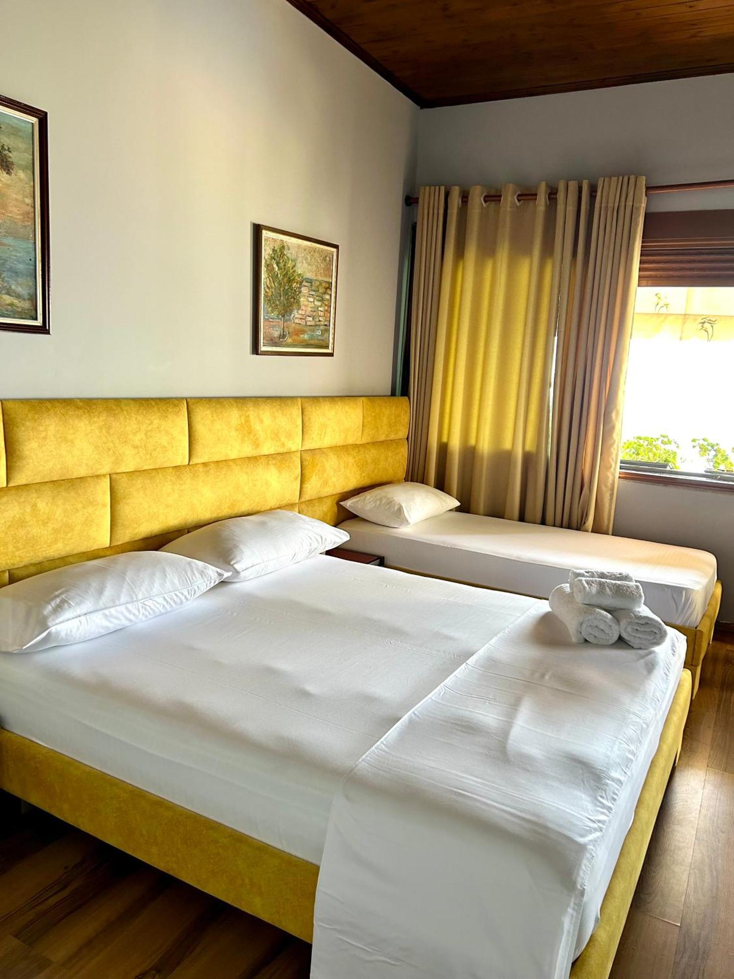 Hotel Bojko Вльора Екстер'єр фото